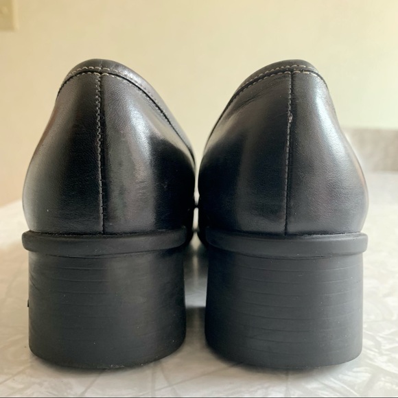 🆓 VTG Aerosoles Chunky Black Leather Loafers 8 - Picture 3 of 9